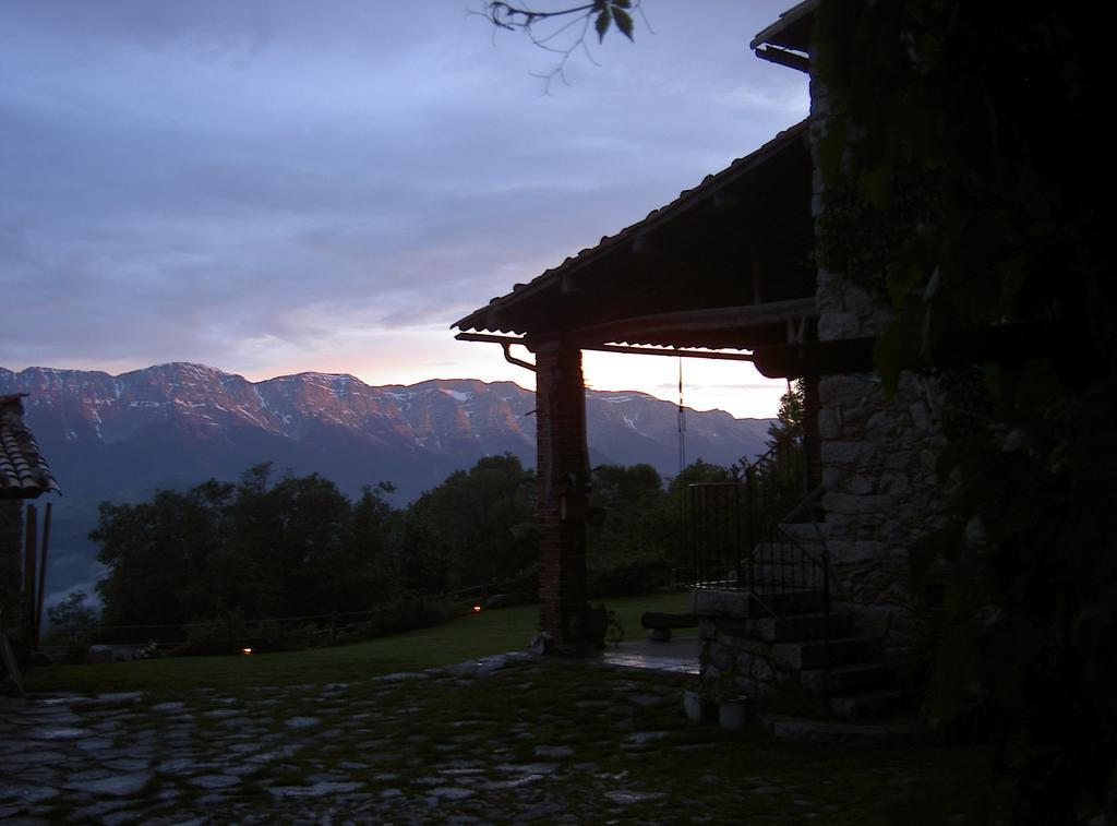 Casa Rural Calrei Guest House Lles Cameră foto